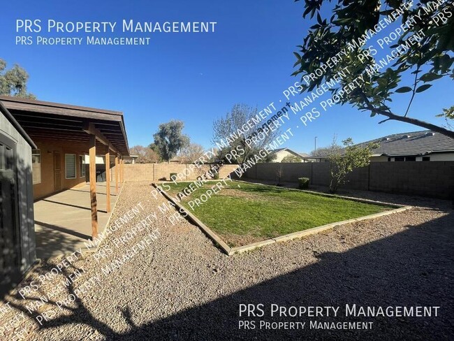 Building Photo - Beautiful Gilbert Home Just Listed