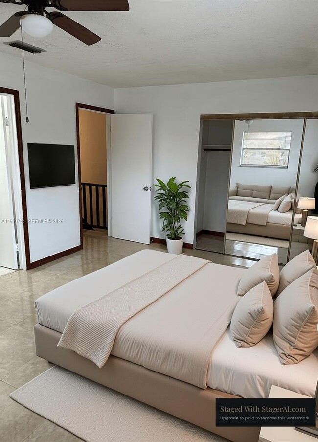 Building Photo - 6636 SW 41st St