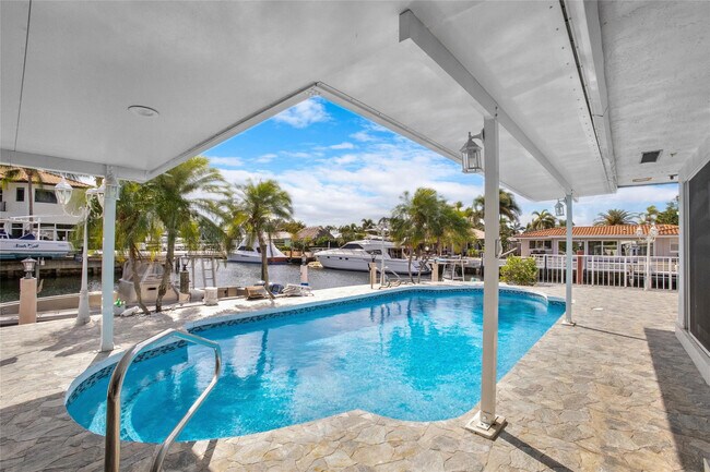 Building Photo - 1311 NE 27th Way