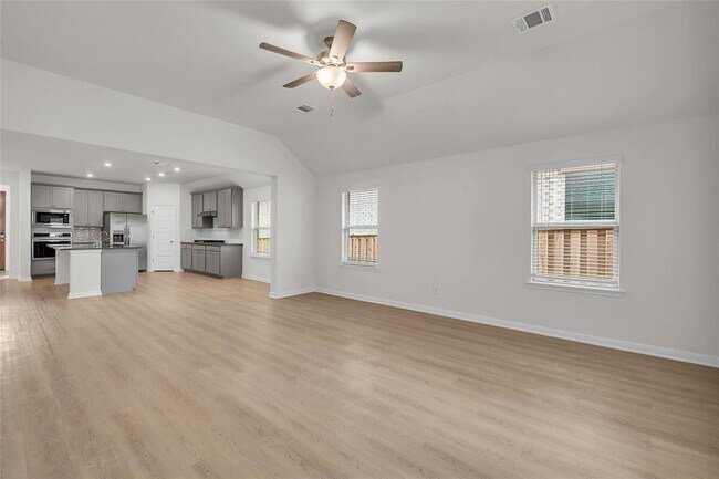 Building Photo - 113 Charro Ct