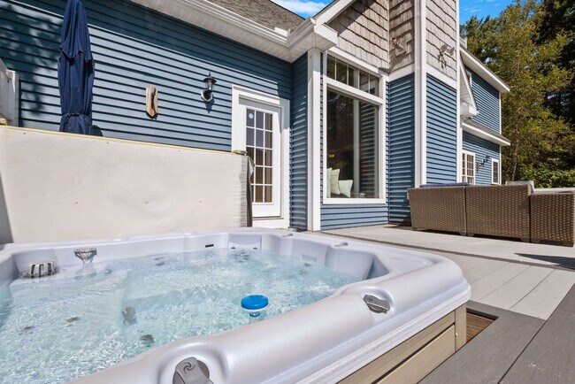 Building Photo - 16 Depot St