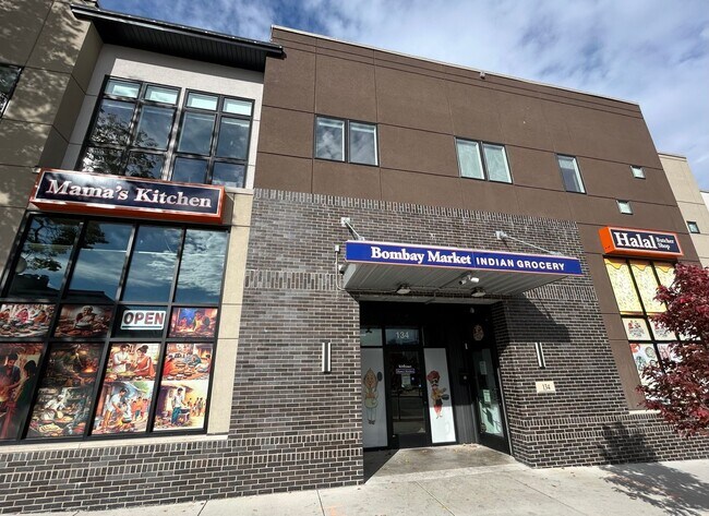 Building Photo - 132 E University Ave