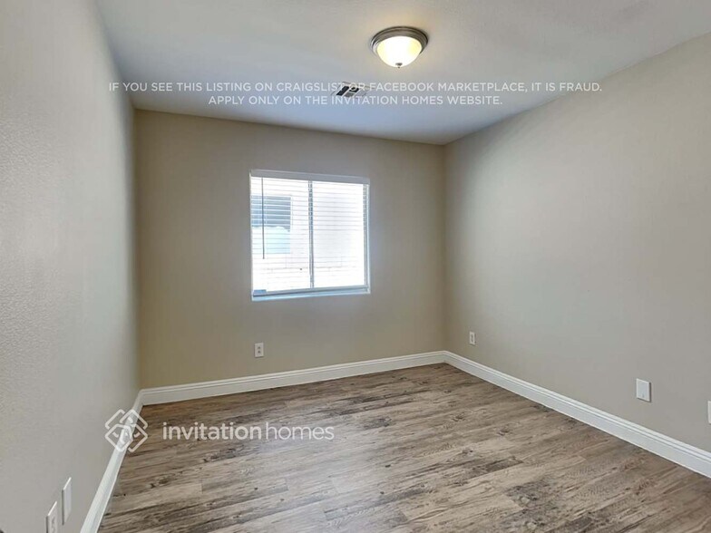 Building Photo - 2763 Bridleton Ave