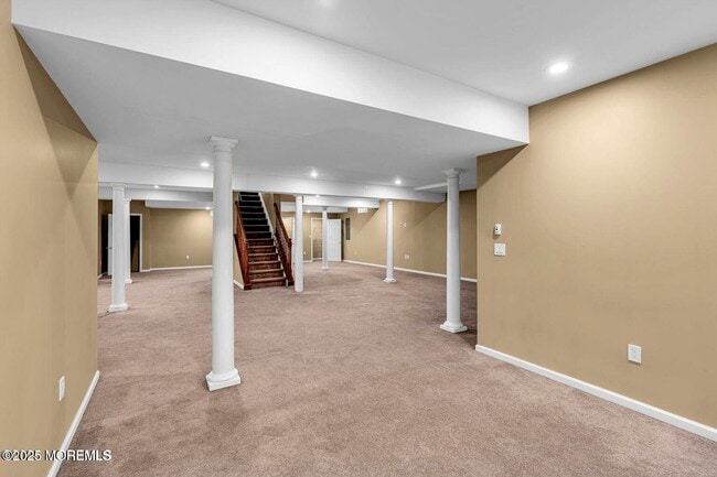 Building Photo - 95 E Parsonage Way