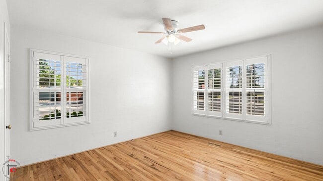 Building Photo - 1549 Bronson Ave
