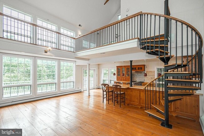 Building Photo - 6054 Honey Hollow Rd