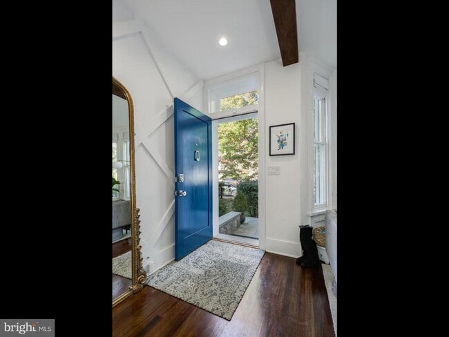 Building Photo - 1450 T St NW