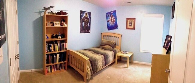 Building Photo - This beautiful home in New Bern