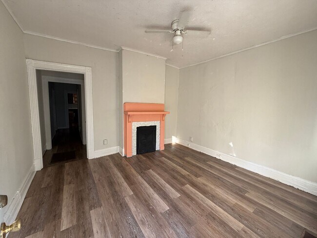 Building Photo - 329-2 Oldham Ave – Available August 2026