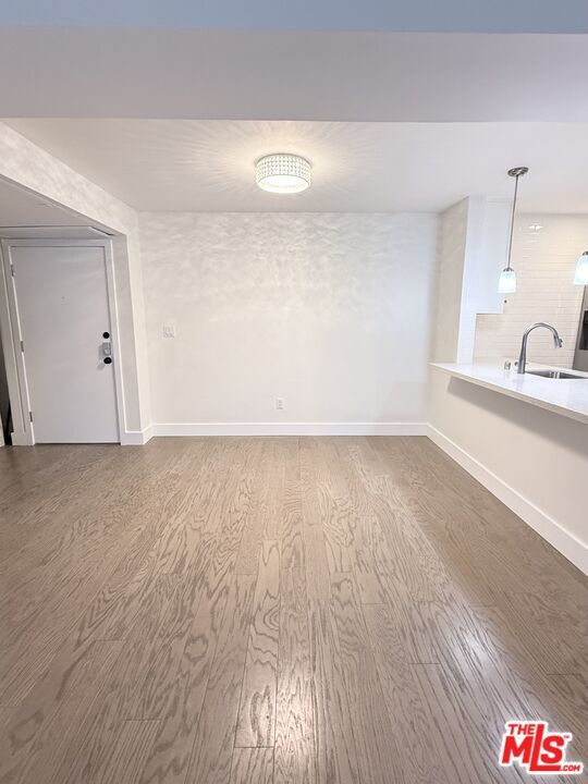 Building Photo - 5257 Radford Ave