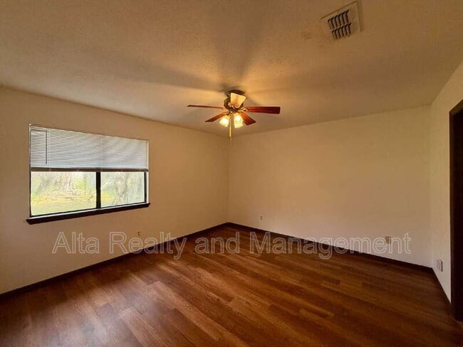 Building Photo - 4655 Trevi Dr