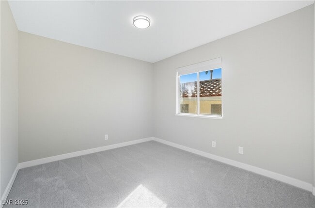 Building Photo - 2736 Crystal Beach Dr
