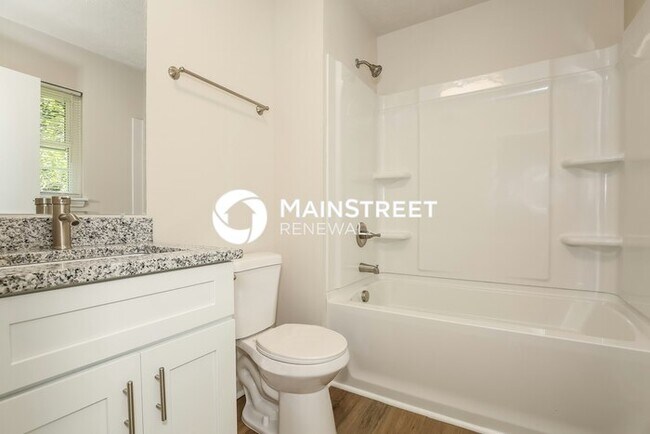 Building Photo - 3 Bedroom Pet-Friendly Home in HIGH POINT,...