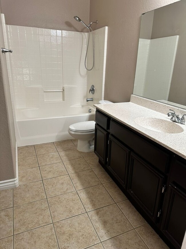 Building Photo - Spacious 4-Bedroom Home in Prime Moreno Valley Location