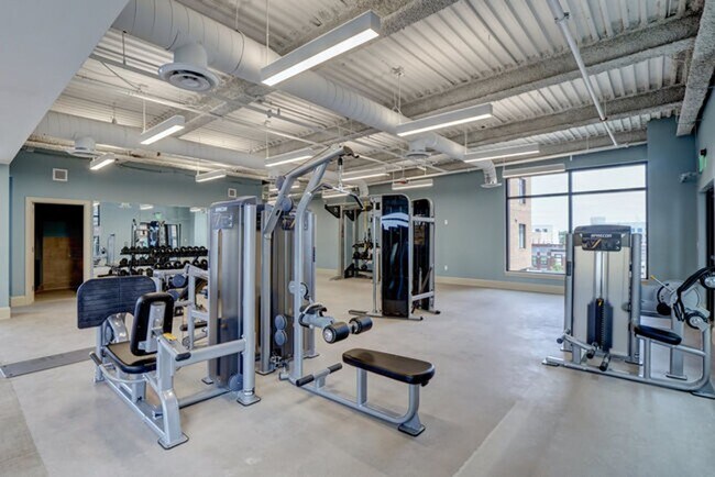 Building Photo - Two bedroom end unit condo with stunning d...