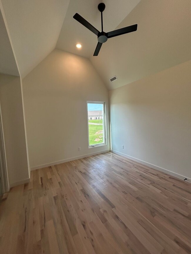 Building Photo - Amazing New Construction in North Nashville!
