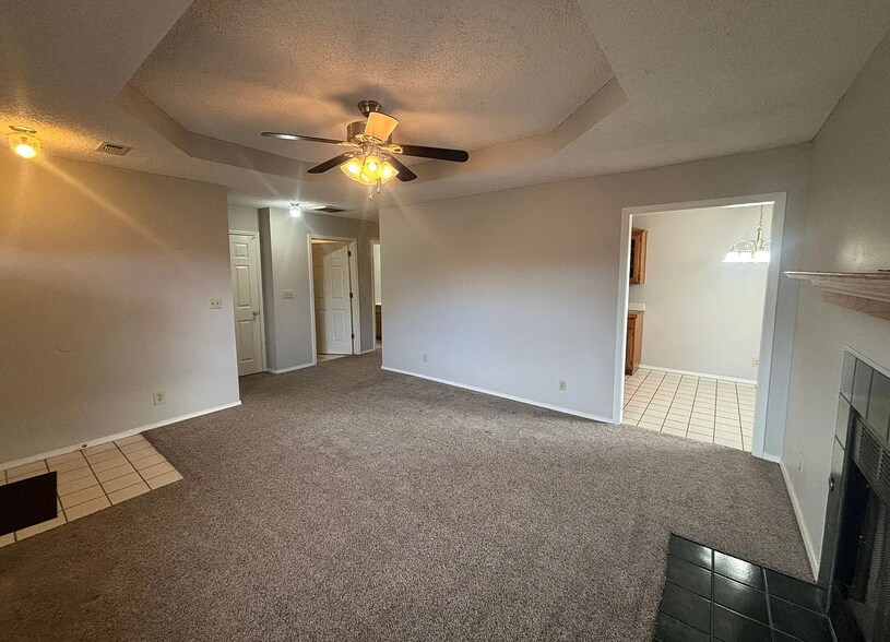 Building Photo - 507 B Camellia Dr.