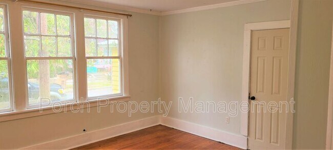 Building Photo - 407 E Jackson St