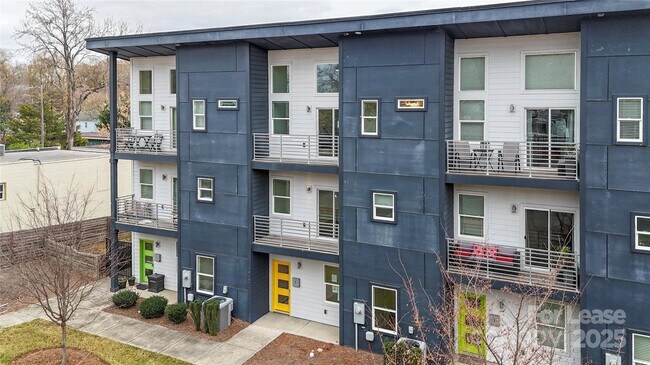 Primary Photo - 1712 Pegram St