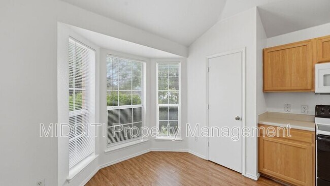 Building Photo - 137 Jerry Lees Trail