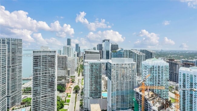 Building Photo - 200 Biscayne Blvd Way