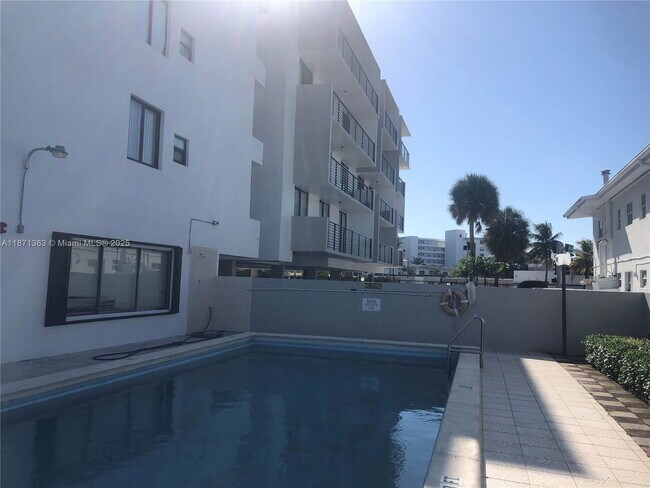 Building Photo - 8100 Byron Ave