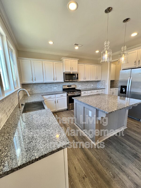 Building Photo - 1006 Creeks Landing Dr
