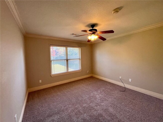 Building Photo - 1450 Whippoorwill Ln