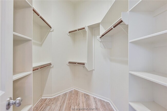 Building Photo - 4212 Cripple Creek Ct