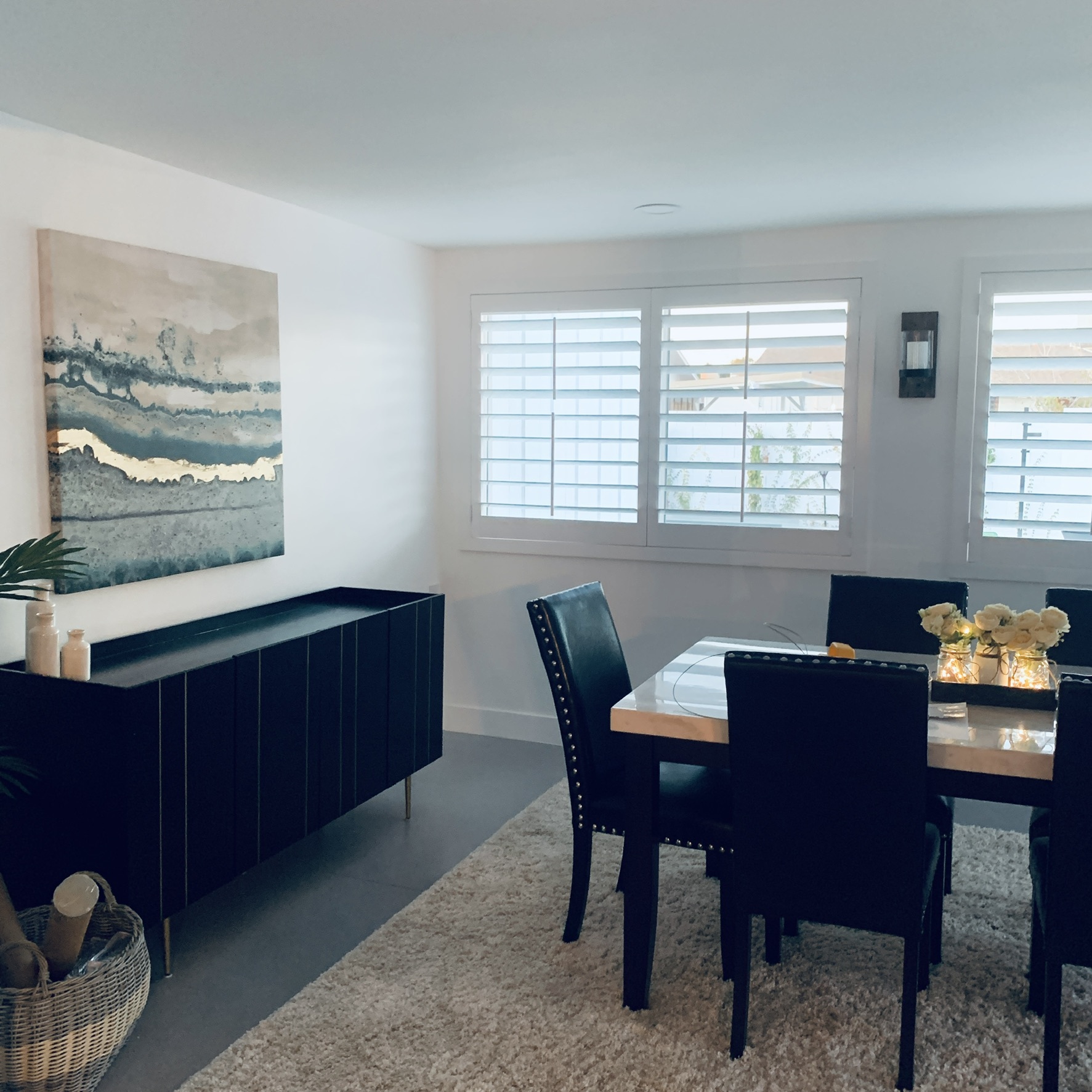 Dining room - 8516 E Vernon Ave