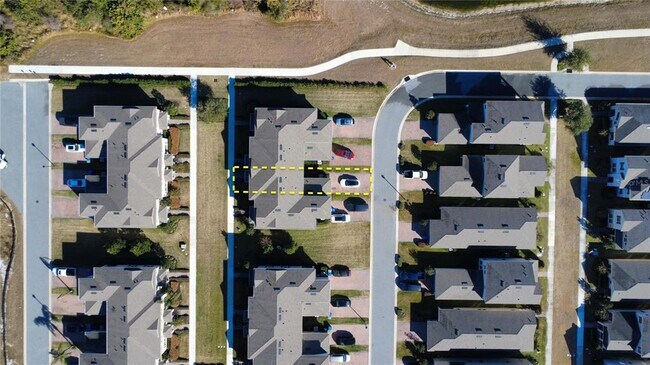 Building Photo - 10070 Tawny Mdw Aly