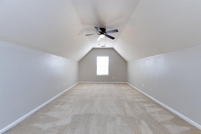 Building Photo - 4811 Sunburst Ln