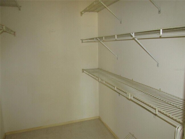 Building Photo - 740 White Pine Tree Rd