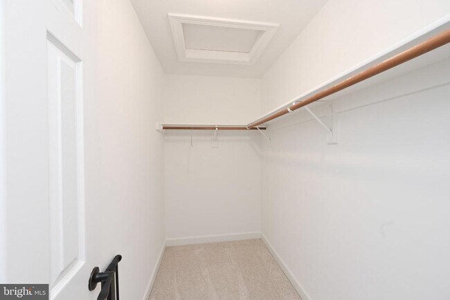 Building Photo - 12700 Dogwood Hills Ln