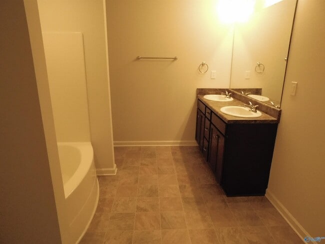 Building Photo - 136 Winstead Cir