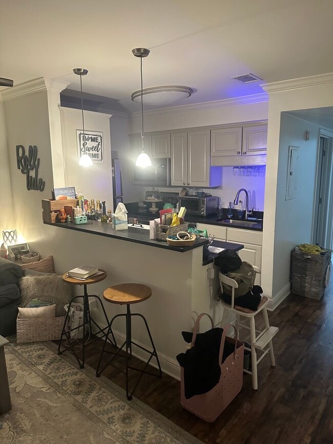 Building Photo - Riverbend Commons