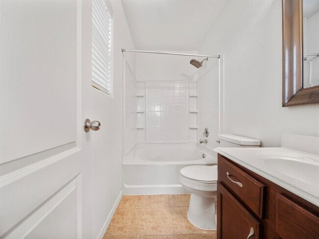 Building Photo - 526 Enchanted Springs Dr