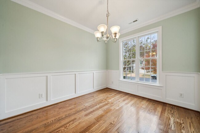Building Photo - Welcome to Windmill Meadows!