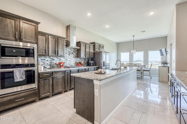 Building Photo - 2375 Enchanted Peaks