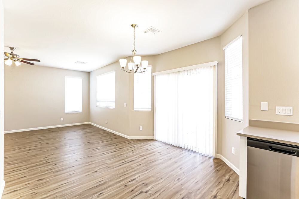 Building Photo - 9032 W Preston Ln