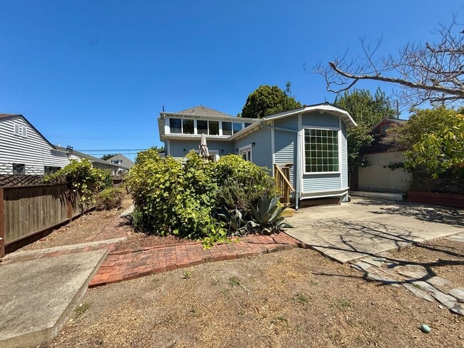 Building Photo - 1538 62nd St
