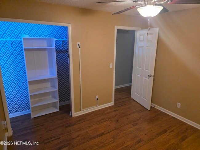 Building Photo - 8913 Erin Ct