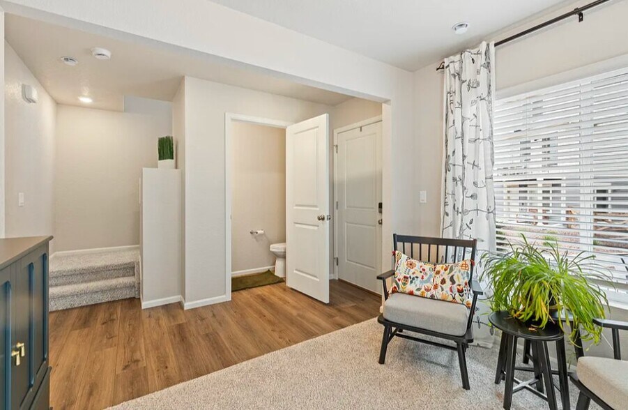 Building Photo - 9440 Oro City Loop