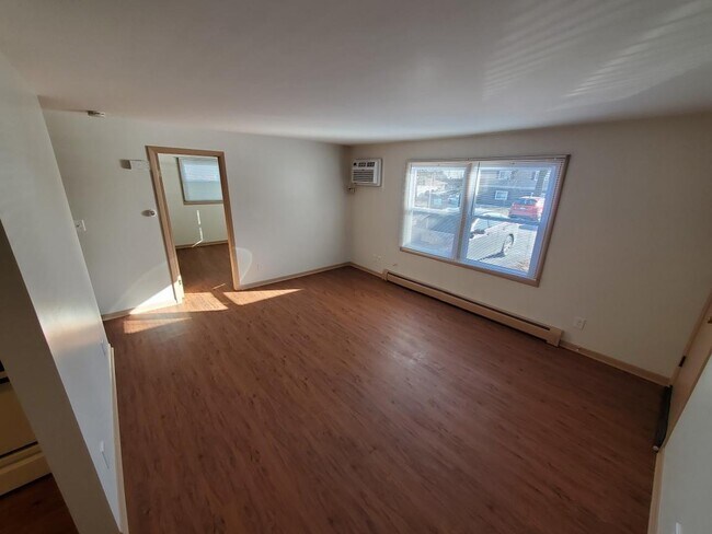 Building Photo - Guion Street Apts