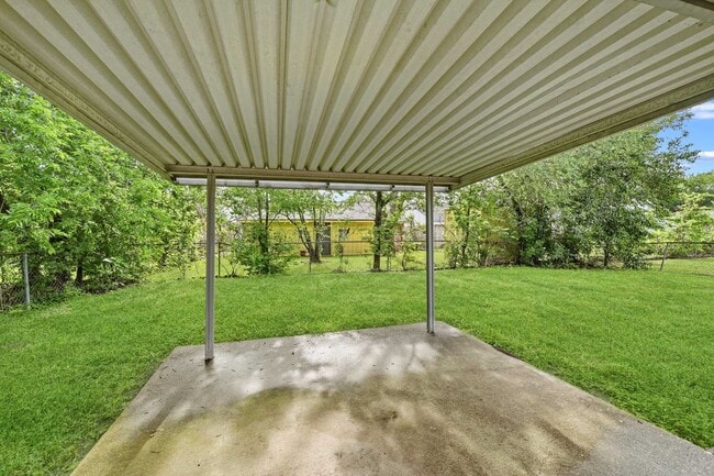 Building Photo - 12903 Claygate Dr