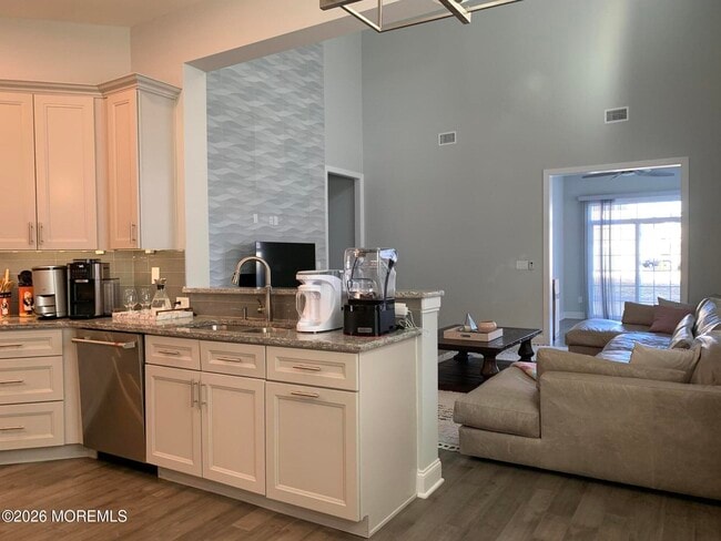 Building Photo - 67 Samjan Cir