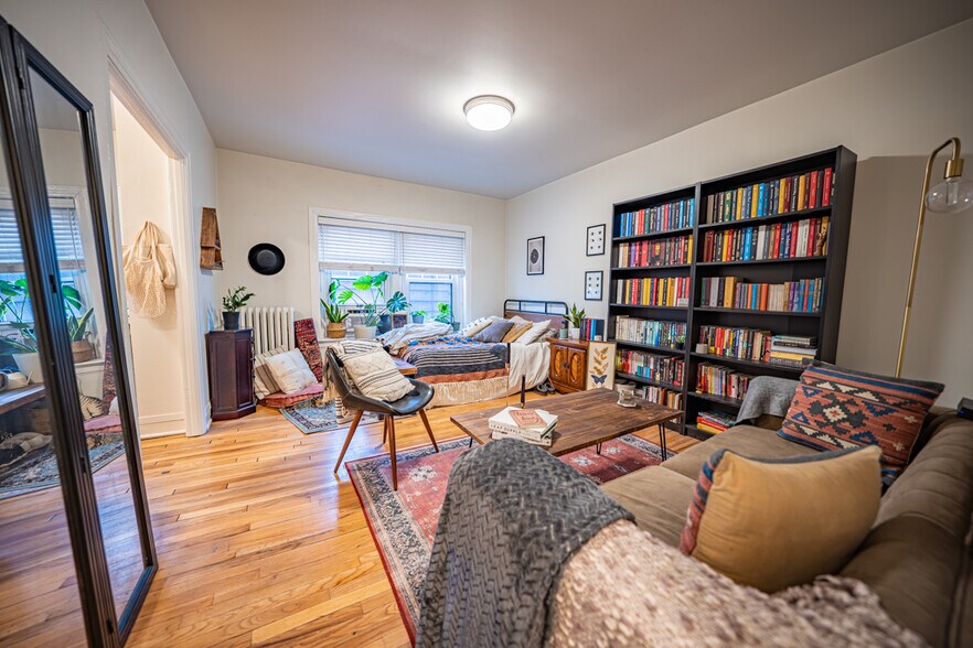 Building Photo - 4201 Locust St