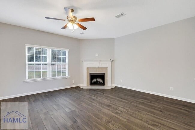 Building Photo - 12 Trask Cir