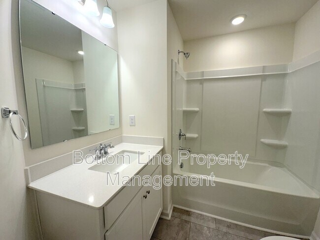 Building Photo - 2773 Yeager Dr NW
