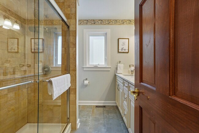 Building Photo - 1264 Marls Ct